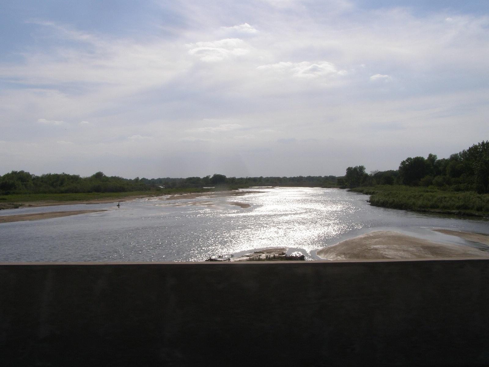 The braided Platte River with sandbars and gravel bars at the Nebraska 44 crossing in Kearney, Buffalo County, Nebraska